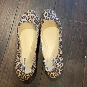 Cheetah flats with scrunched back